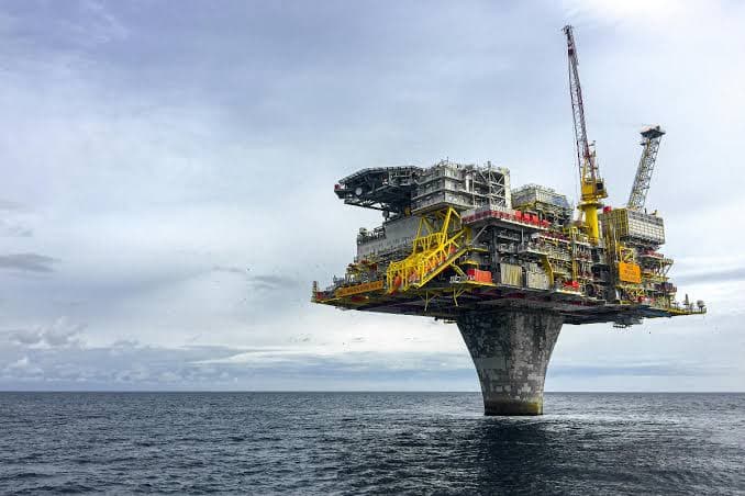 İran-ABD Gerilimi ve Düşen Stoklar Petrol Fiyatlarını Yükseltti