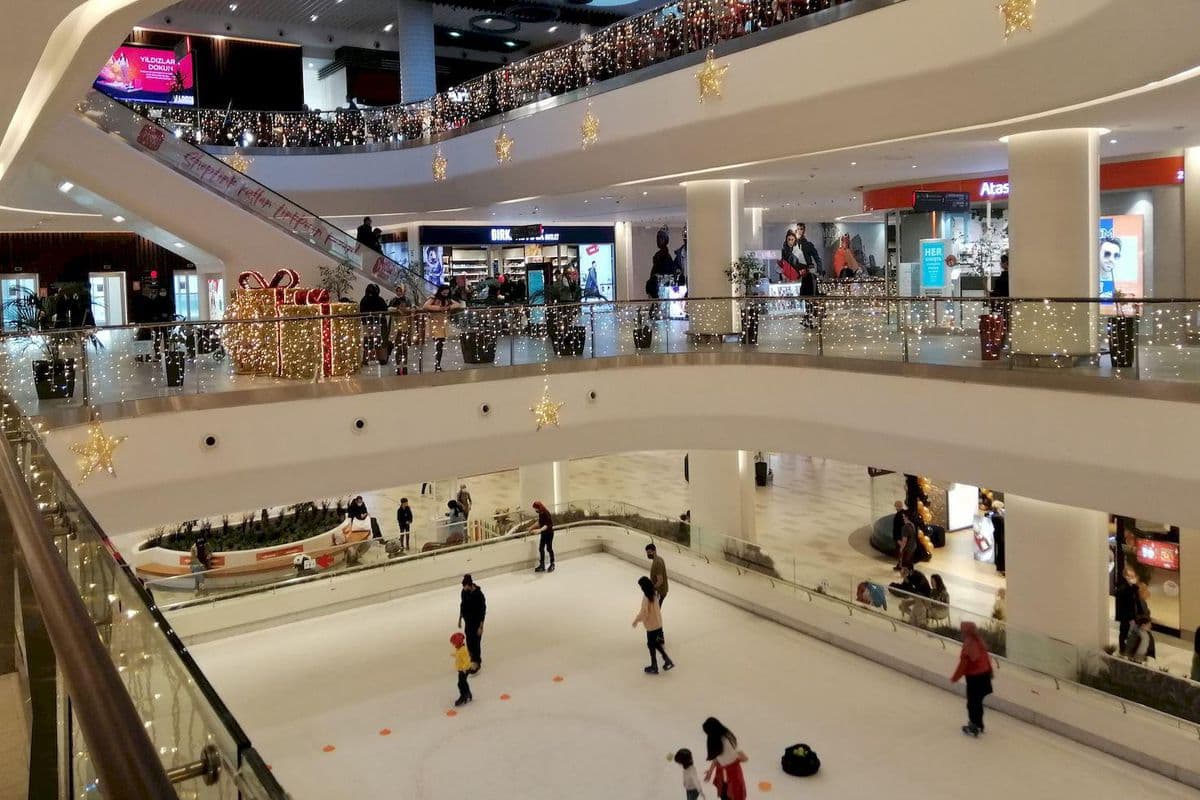Rönesans Gayrimenkul Optimum Premium Outlet AVM'nin Tamamına Sahip Olmak İçin Anlaşma İmzaladı